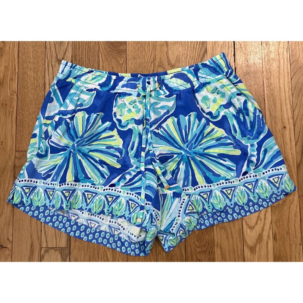 Lilly Pulitzer Blue Multi Floral Print Bermuda Shorts, size M